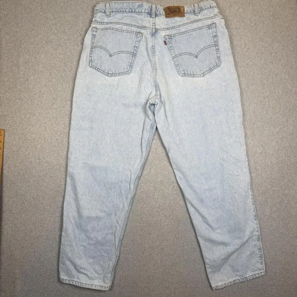 Vintage Levi's Y2K Men's 40x30 Light Wash Loose Fit Ankle Length Jeans Signature